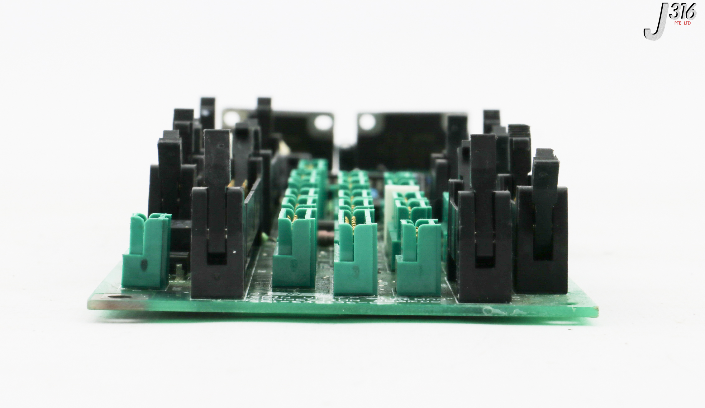 7様オーダー 33267 TOKYO ELECTRON PCB, SPIN UNIT CONNECTION BOARD2 (PARTS) 381